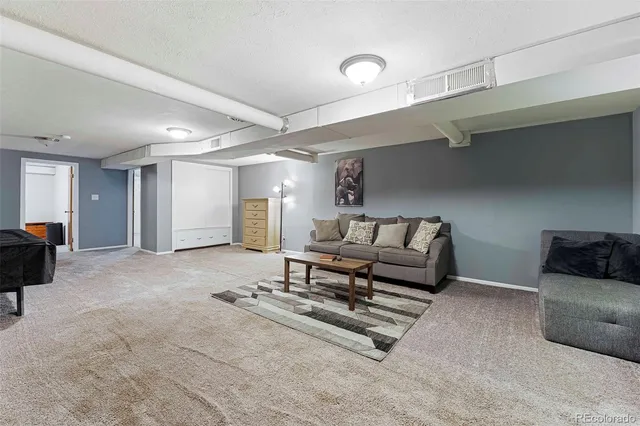 $925,000 | 39592 County Road 18, Roggen, CO 80652