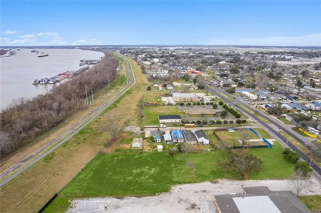 $995,000 | 11204 Jefferson Highway, River Ridge, LA 70123