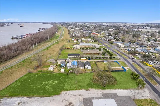 $995,000 | 11204 Jefferson Highway, River Ridge, LA 70123