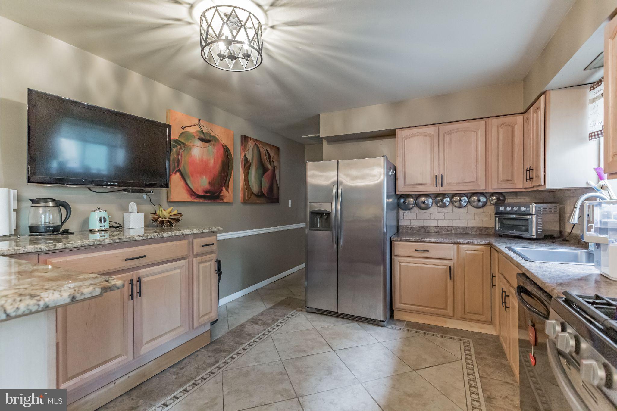 1107 West Valleybrook Road Cherry Hill, NJ 08034 - Photo 13 of 33