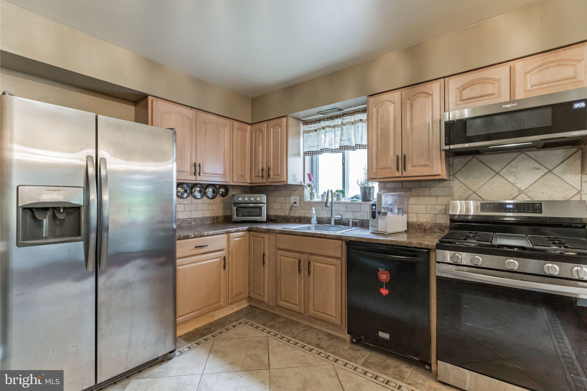 1107 West Valleybrook Road Cherry Hill, NJ 08034 - Photo 14 of 33