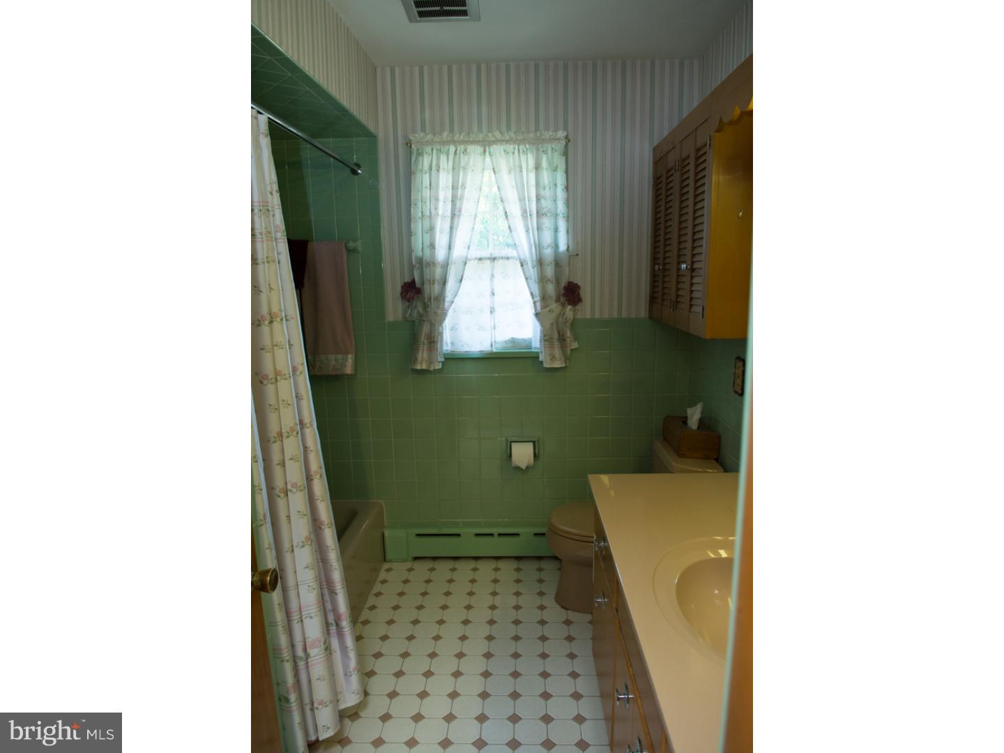 4072 Lime Kiln Road Allentown, PA 18104 - Photo 17 of 22