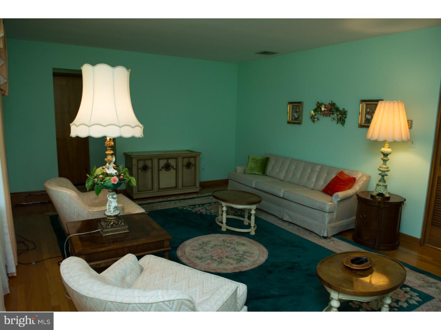 4072 Lime Kiln Road Allentown, PA 18104 - Photo 4 of 22