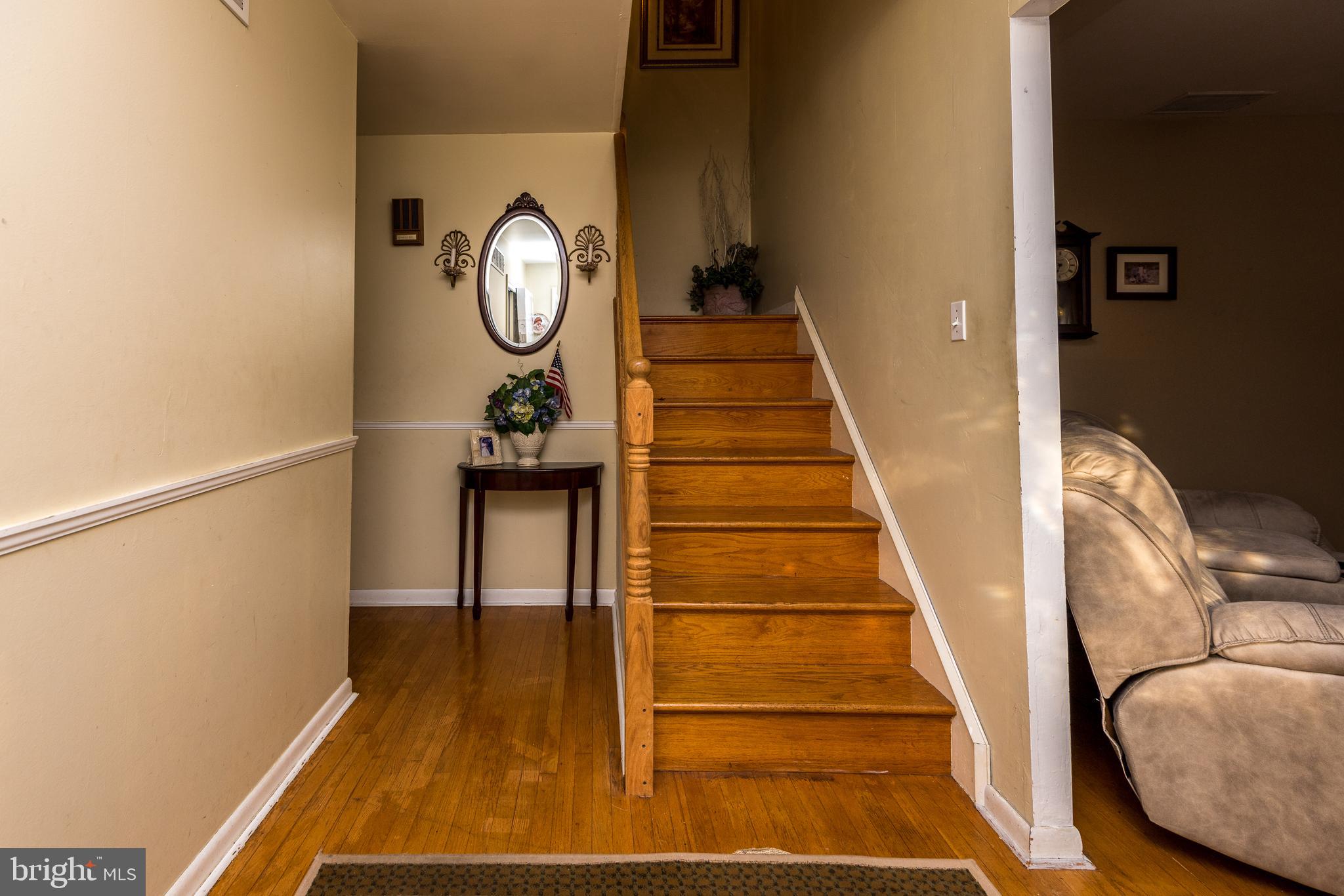 2585 Exton Road Hatboro, PA 19040 - Photo 7 of 32 Entrance Foyer