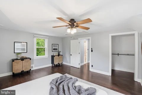 $900,000 | 3322 Holloman Road, Falls Church, VA 22042