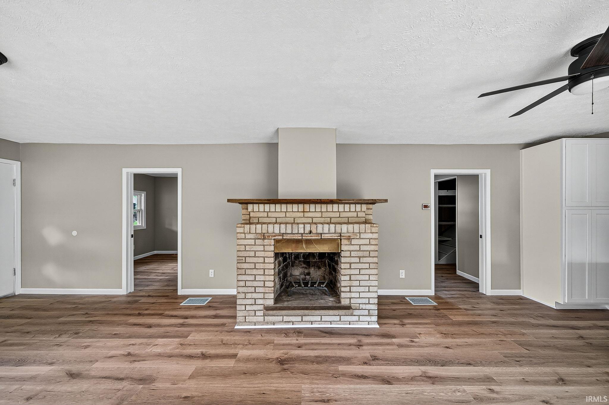 56904 Sundown Road South Bend, IN 46619 - Photo 5 of 26 Gallery Image 5