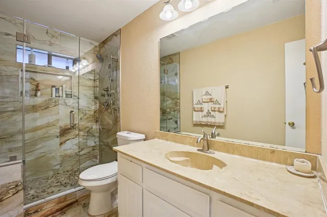 $2,195 | 634 Rickey Canyon Avenue, DeSoto, TX 75115