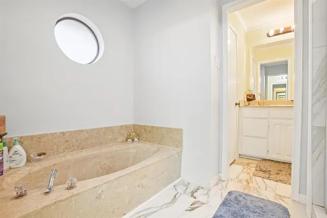 $2,195 | 634 Rickey Canyon Avenue, DeSoto, TX 75115