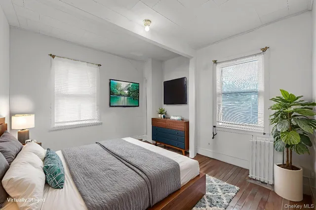 $775,000 | 555 North 1st Street, New Hyde Park, NY 11001