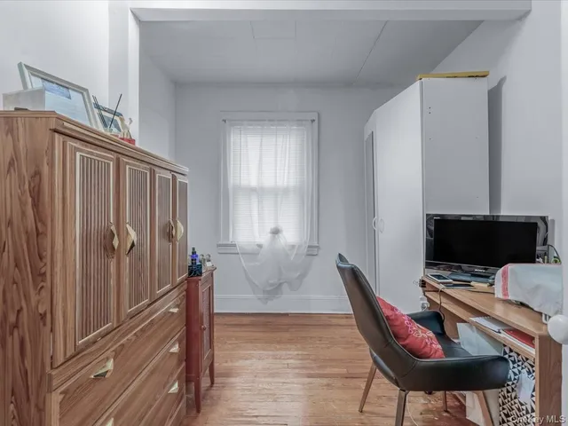 $775,000 | 555 North 1st Street, New Hyde Park, NY 11001