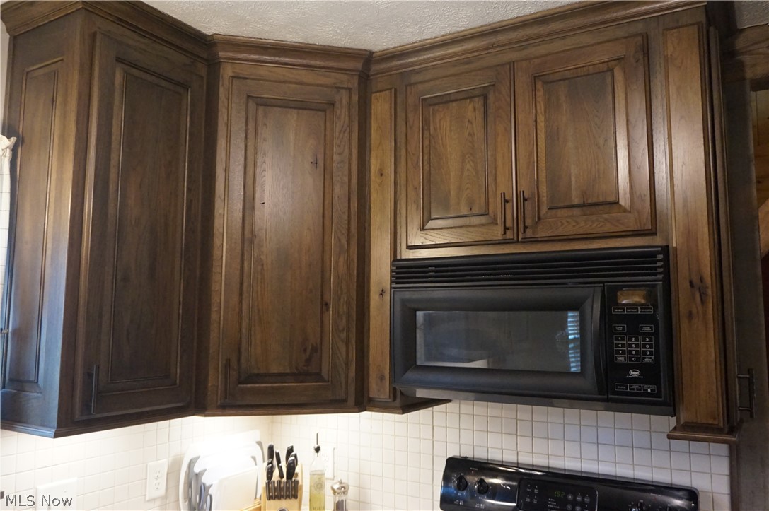 2605 Plymouth Ridge Road Ashtabula, OH 44004 - Photo 11 of 50