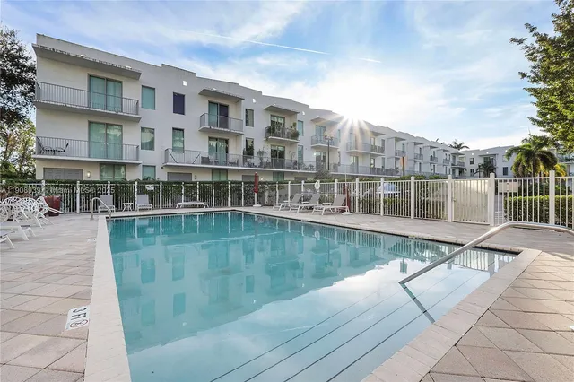$349,900 | 2100 Van Buren Street, Unit 102, Hollywood, FL 33020