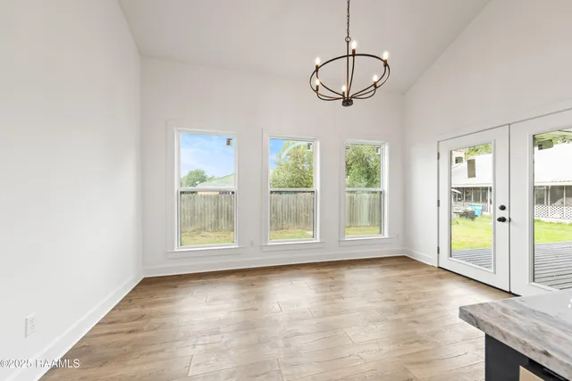 $2,700 | 1100 F Vieux Jacquet Road, Broussard, LA 70518