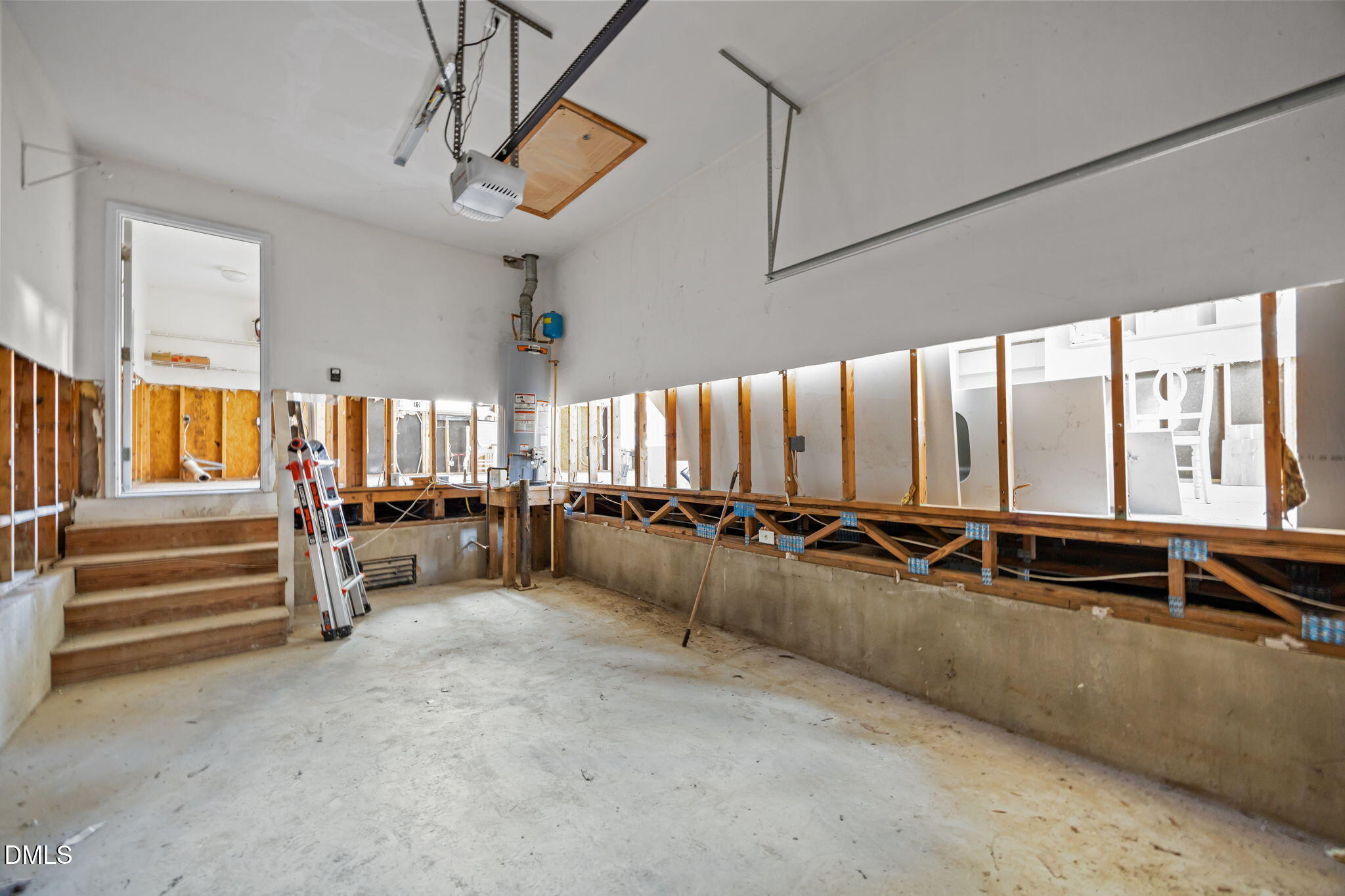 105 Riverbirch Point Carrboro, NC 27510 - Photo 19 of 32 a view of an empty room with a couch