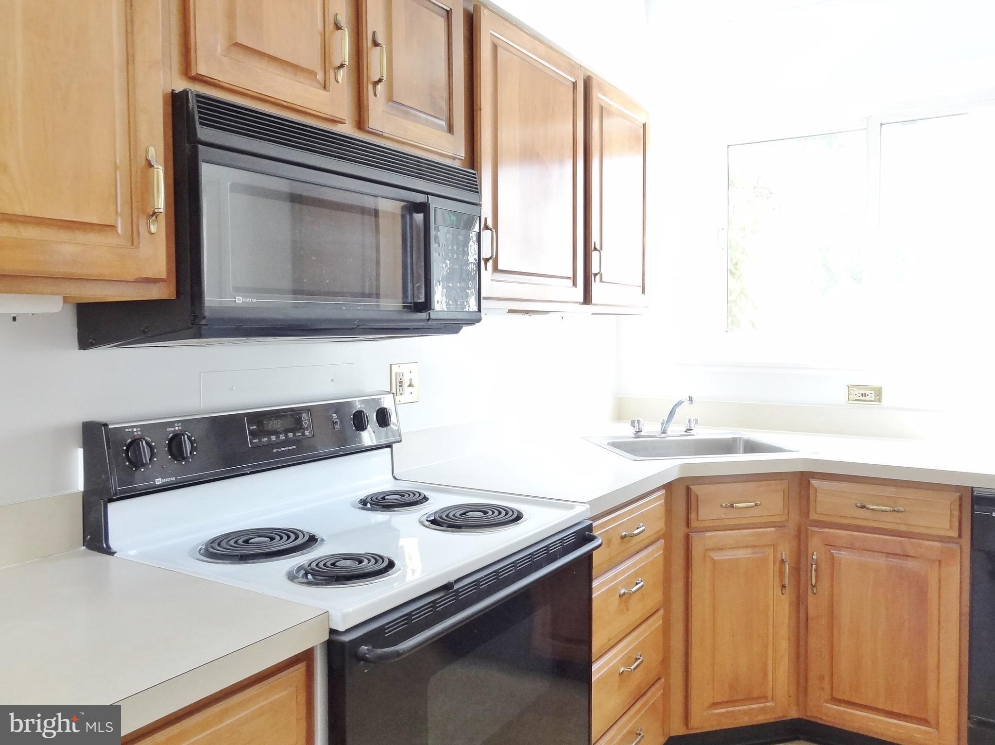 1 Ridge Road, Unit A Greenbelt, MD 20770 - Photo 9 of 13 Kitchen