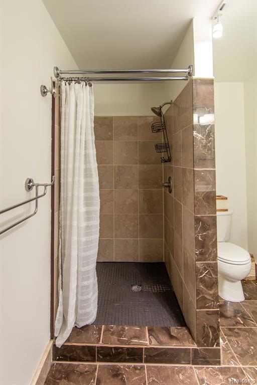 3393 Auburn Road, Unit 4 Auburn Hills, MI 48326 - Photo 18 of 23