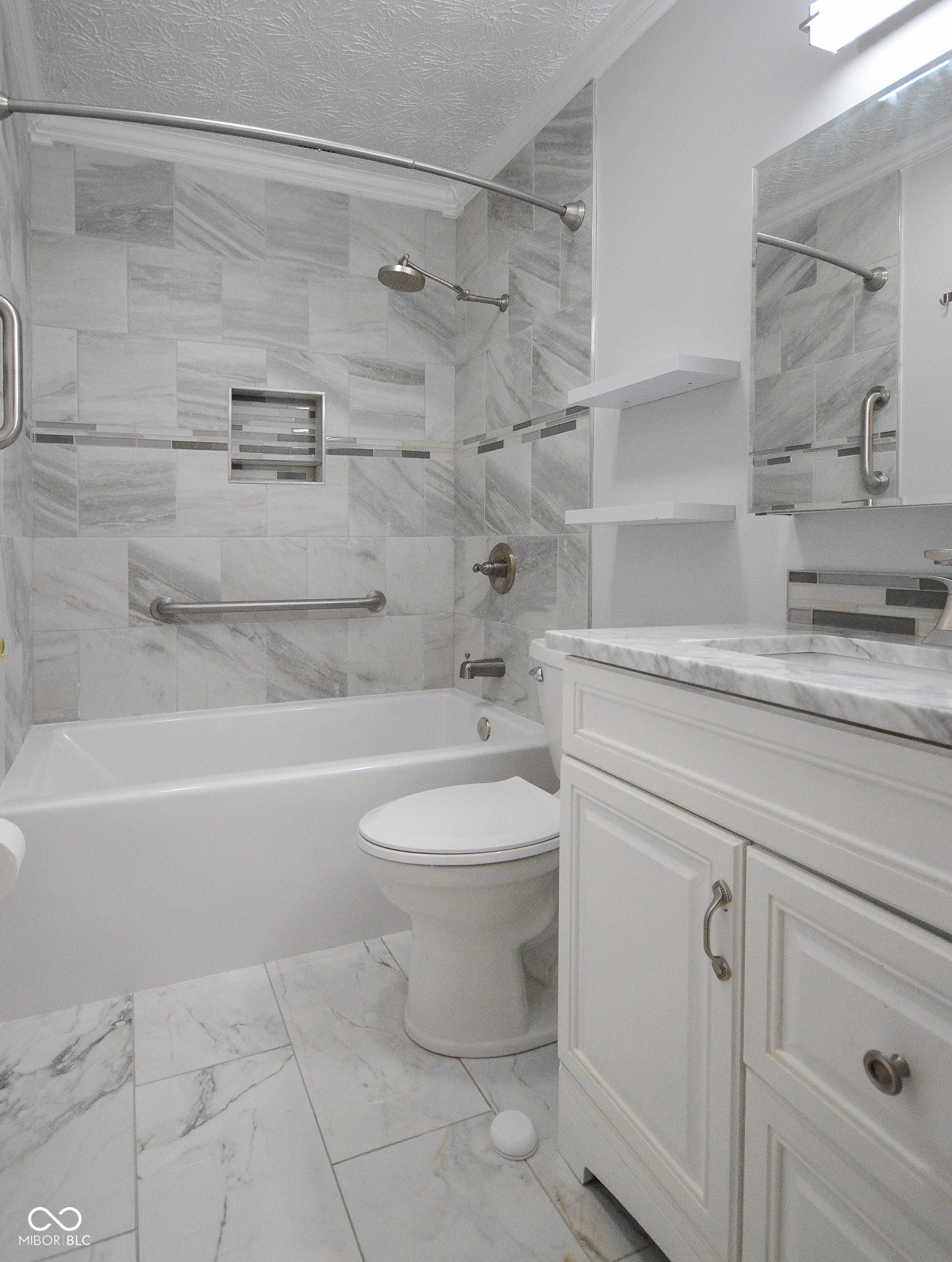 4022 East Stop 10 Road Indianapolis, IN 46237 - Photo 13 of 31