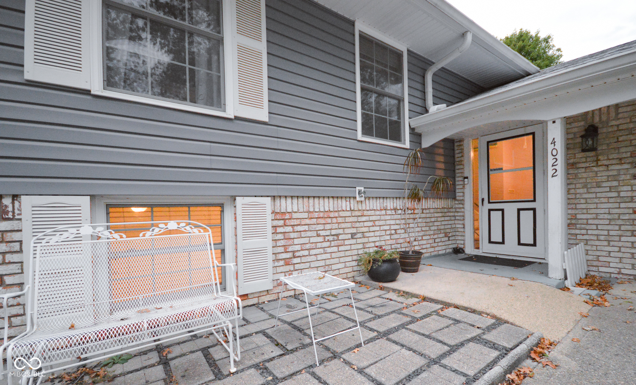 4022 East Stop 10 Road Indianapolis, IN 46237 - Photo 3 of 31