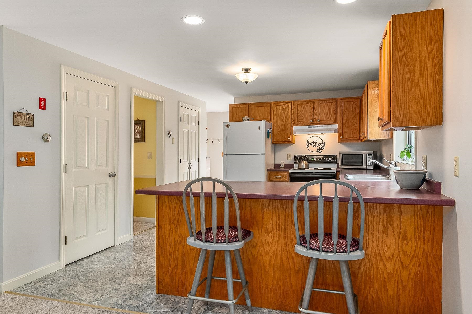 68 Tamarack Road Lee, NH 03861 - Photo 3 of 36