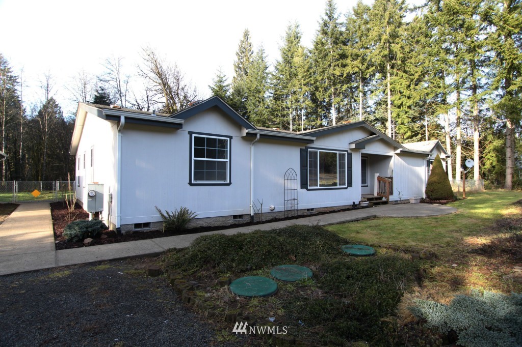1157 Coal Creek Road Longview, WA 98632 - Photo 2 of 23
