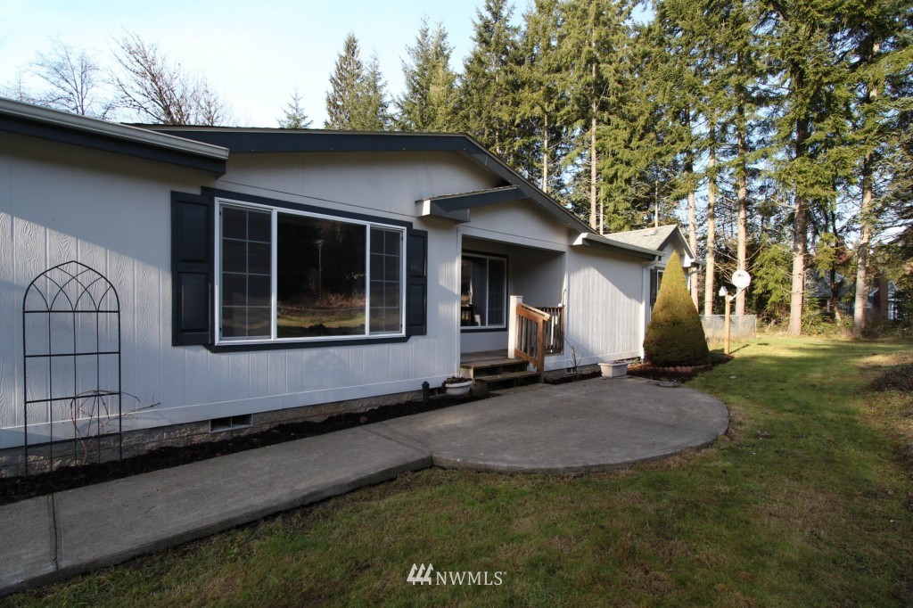 1157 Coal Creek Road Longview, WA 98632 - Photo 3 of 23