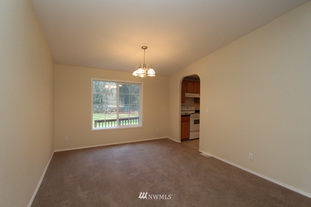 1157 Coal Creek Road Longview, WA 98632 - Photo 7 of 23