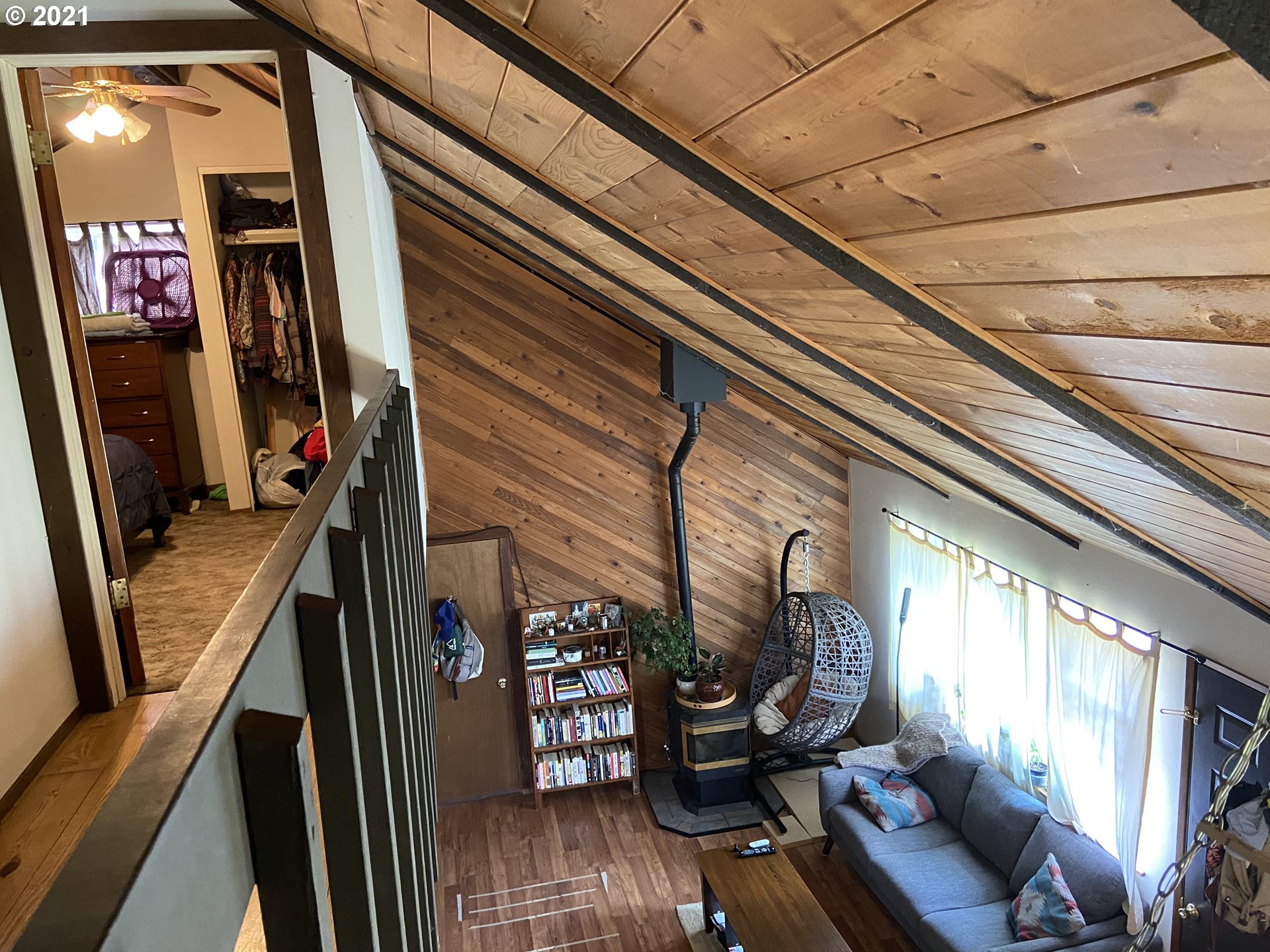 608 53rd Street Springfield, OR 97478 - Photo 11 of 19