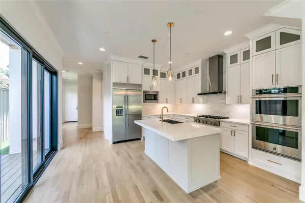 $10,000 | 4338 Emerson Avenue, University Park, TX 75205