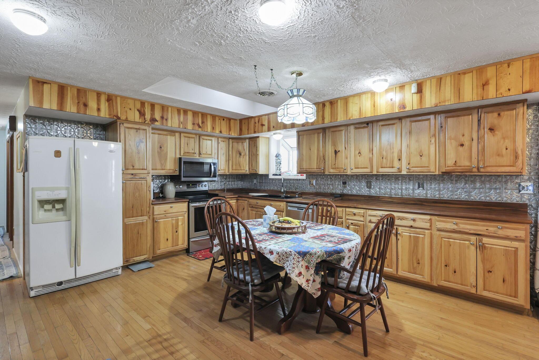 5530 Pitchin Road South Springfield, OH 45502 - Photo 11 of 40 19-web-or-mls-G02A3937