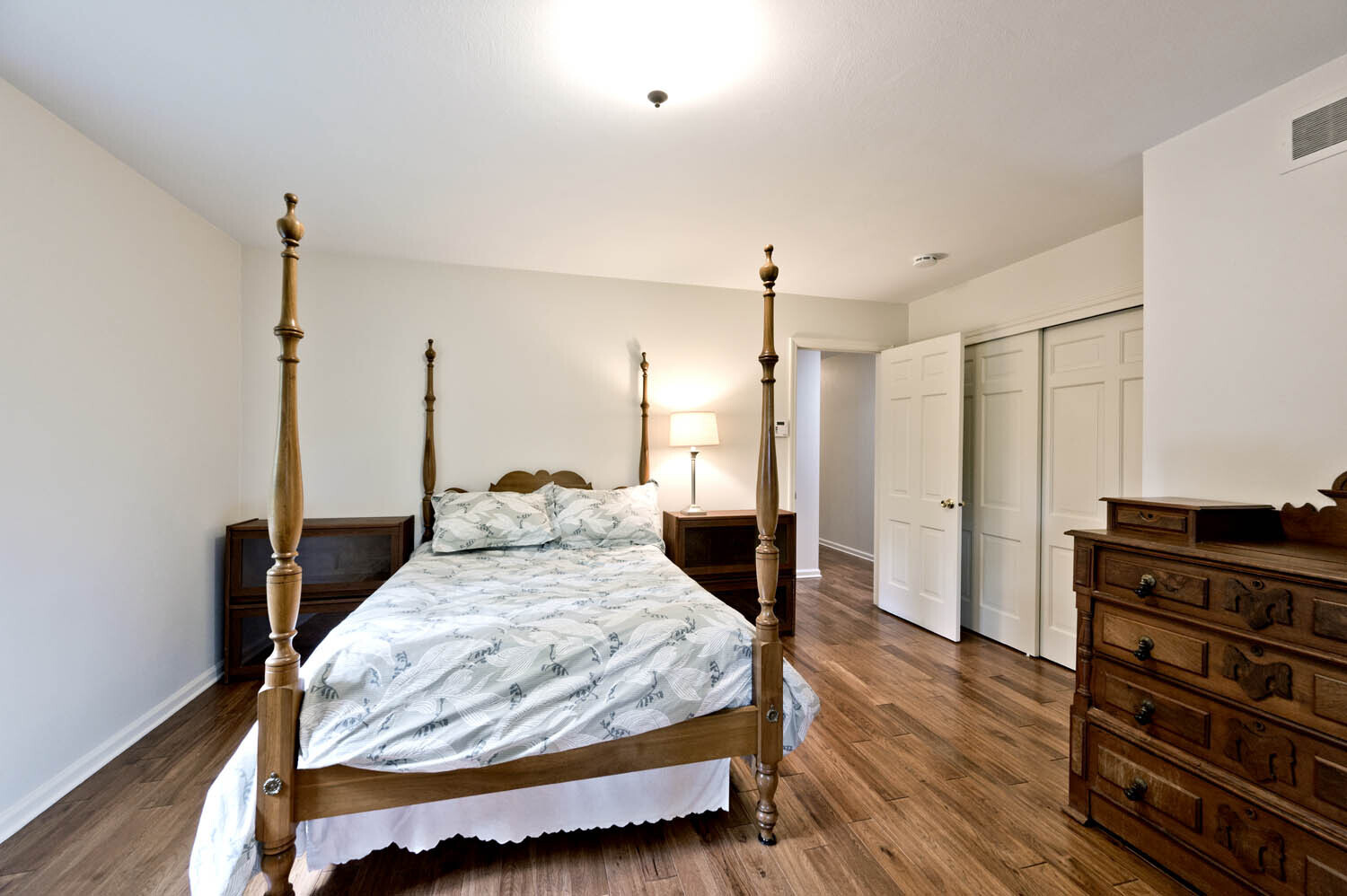 5042 Fall Creek Road Indianapolis, IN 46220 - Photo 22 of 58