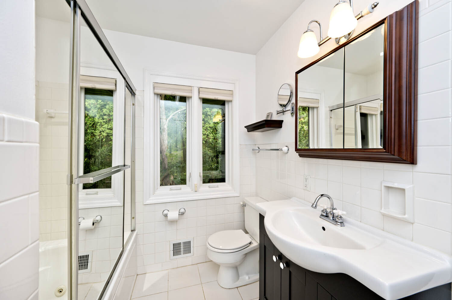 5042 Fall Creek Road Indianapolis, IN 46220 - Photo 27 of 58