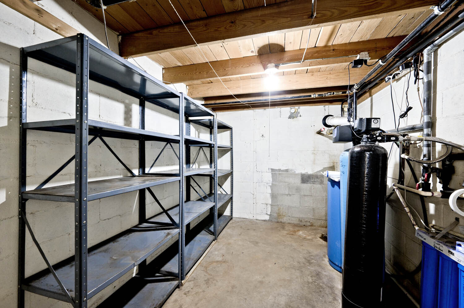 5042 Fall Creek Road Indianapolis, IN 46220 - Photo 29 of 58