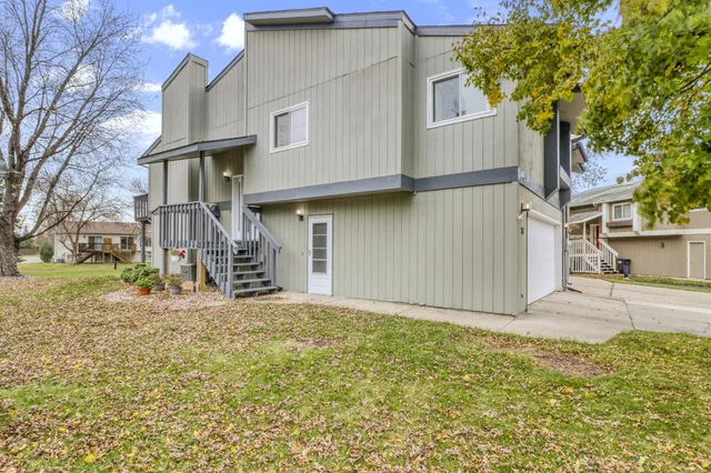 $249,000 | 38 Fremont Drive South, Fargo, ND 58103