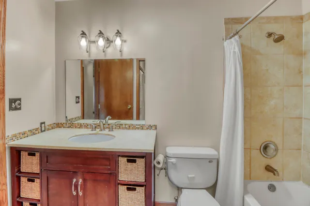 $249,000 | 38 Fremont Drive South, Fargo, ND 58103