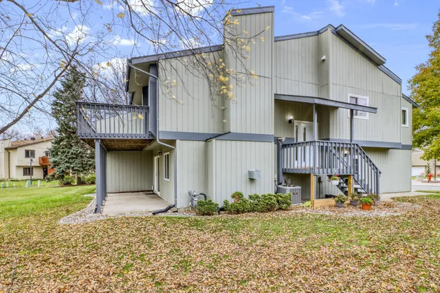 $249,000 | 38 Fremont Drive South, Fargo, ND 58103