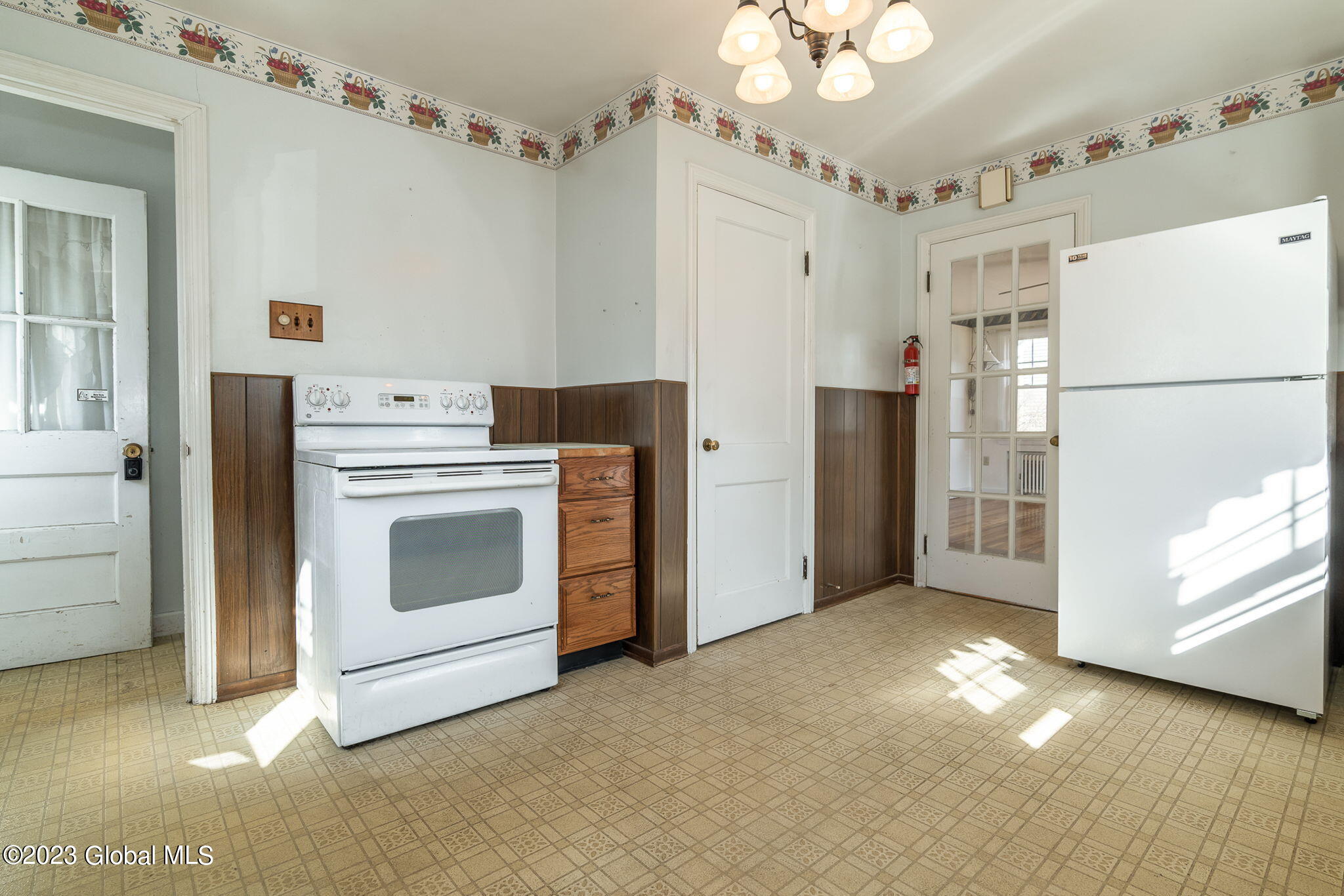 2016 Pyle Road Rotterdam, NY 12303 - Photo 12 of 36 12-web-or-mls-2016PyleRd-12