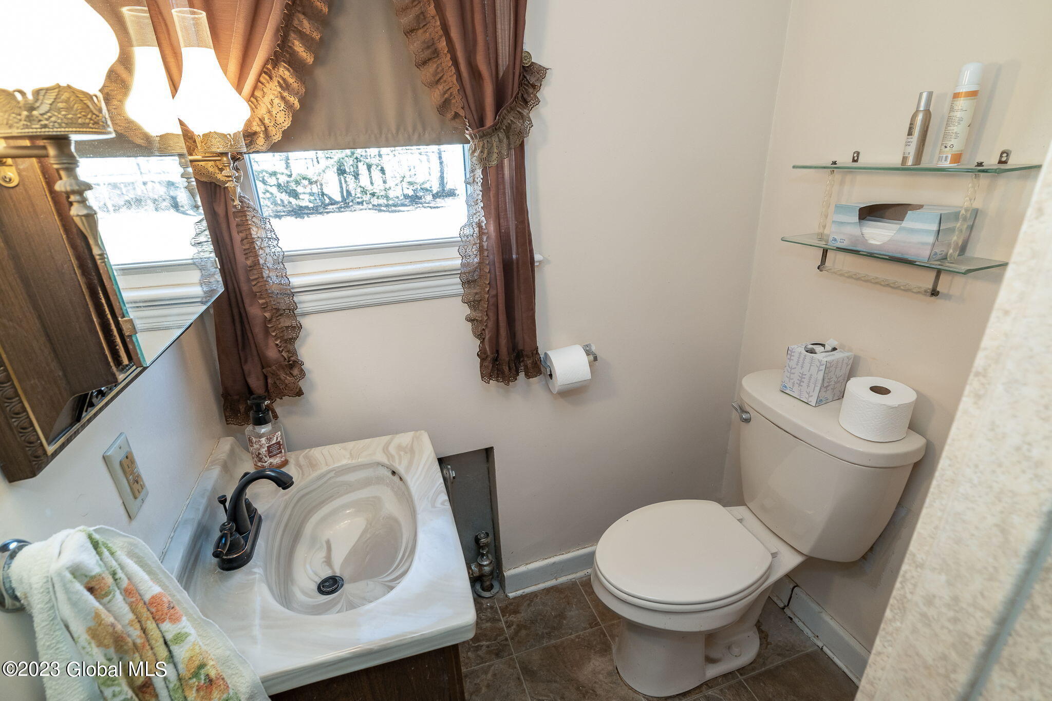 2016 Pyle Road Rotterdam, NY 12303 - Photo 17 of 36 17-web-or-mls-2016PyleRd-17