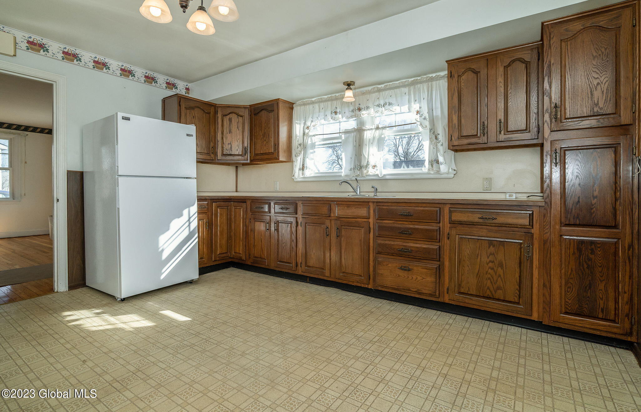 2016 Pyle Road Rotterdam, NY 12303 - Photo 9 of 36 9-web-or-mls-2016PyleRd-9