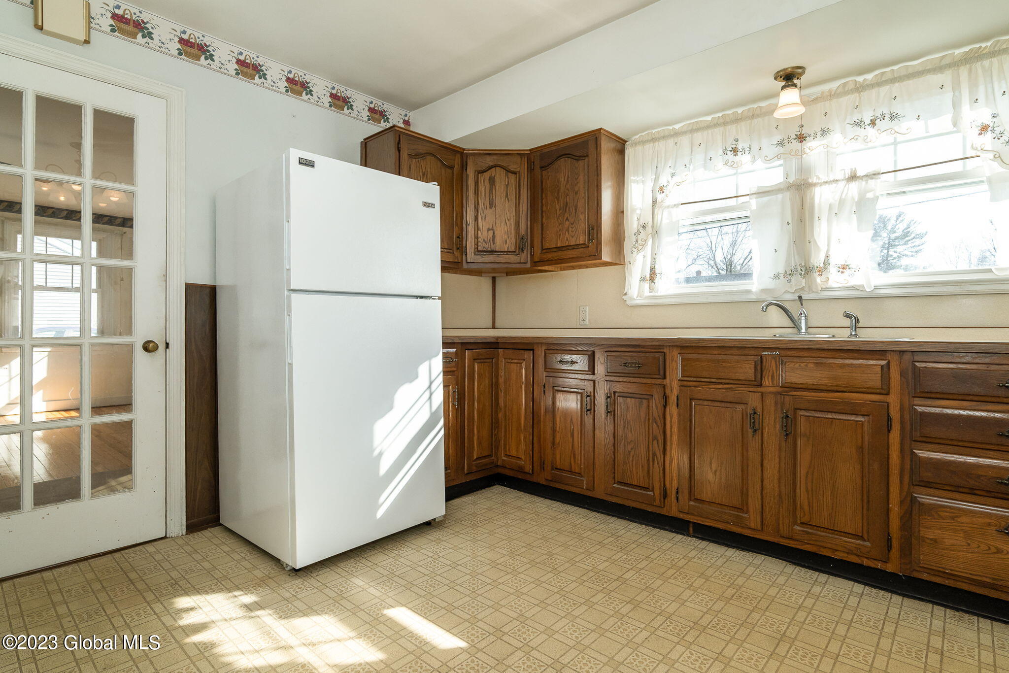 2016 Pyle Road Rotterdam, NY 12303 - Photo 10 of 36 10-web-or-mls-2016PyleRd-10