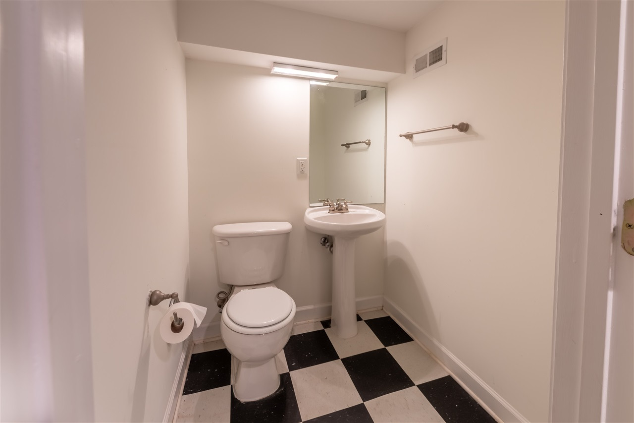 914 Canterbury Road Raleigh, NC 27607 - Photo 22 of 29 Photo 22