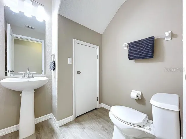 $2,000 | 37615 Daliha Terrace, Zephyrhills, FL 33542