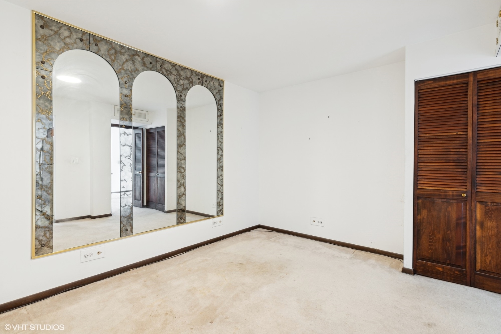 2500 Windsor Mall, Unit 1N Park Ridge, IL 60068 - Photo 7 of 19 Gallery Image 7