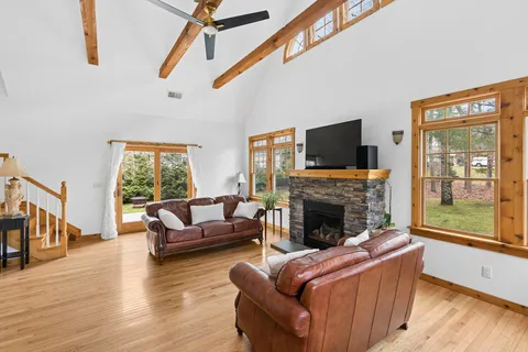 $1,795,000 | 2 Bridies Path, Southampton, NY 11968