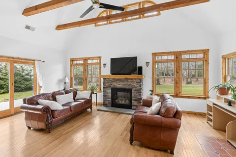 $1,795,000 | 2 Bridies Path, Southampton, NY 11968