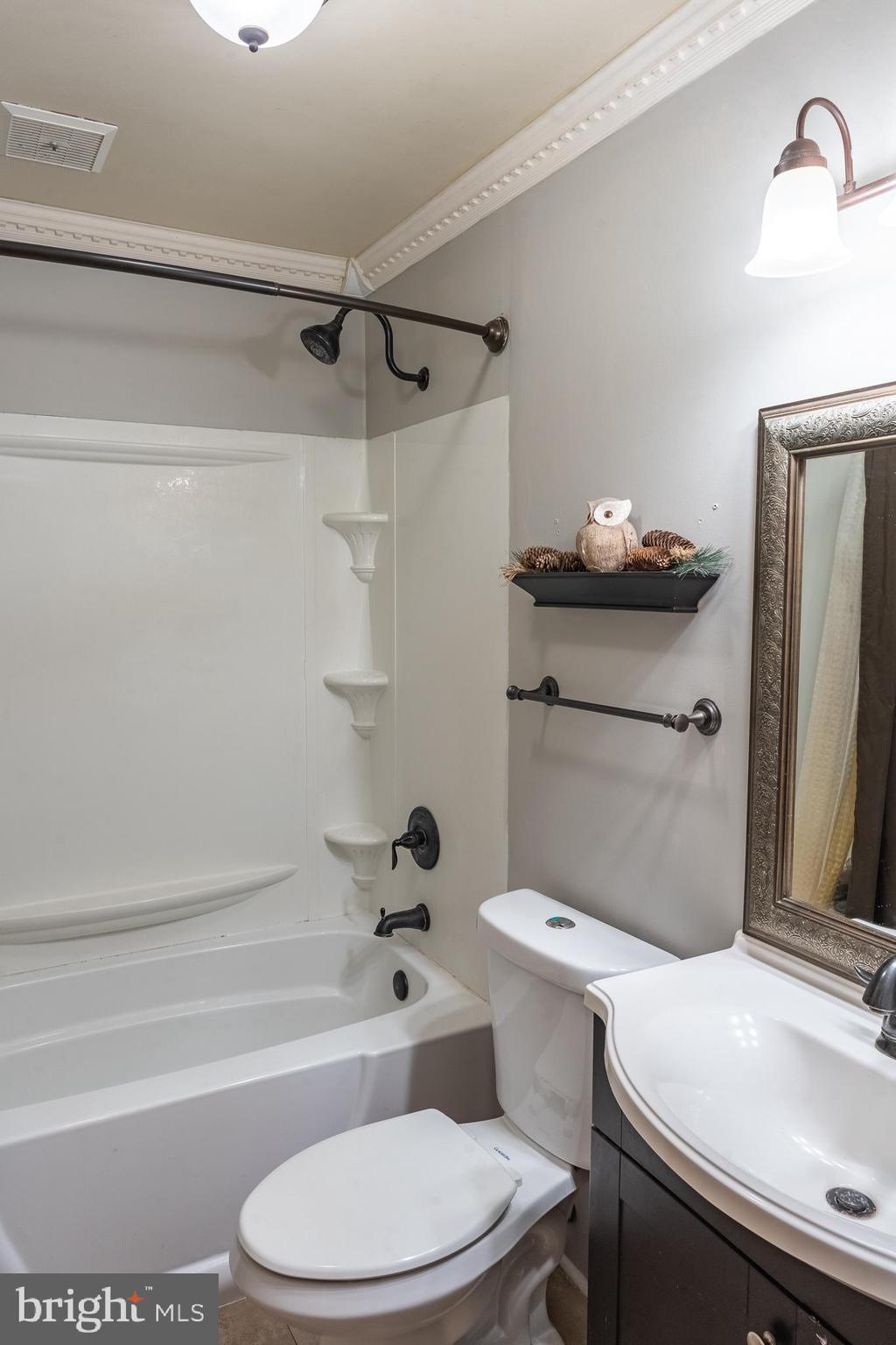 400 West Marion Street Lititz, PA 17543 - Photo 18 of 32 Gallery Image 18
