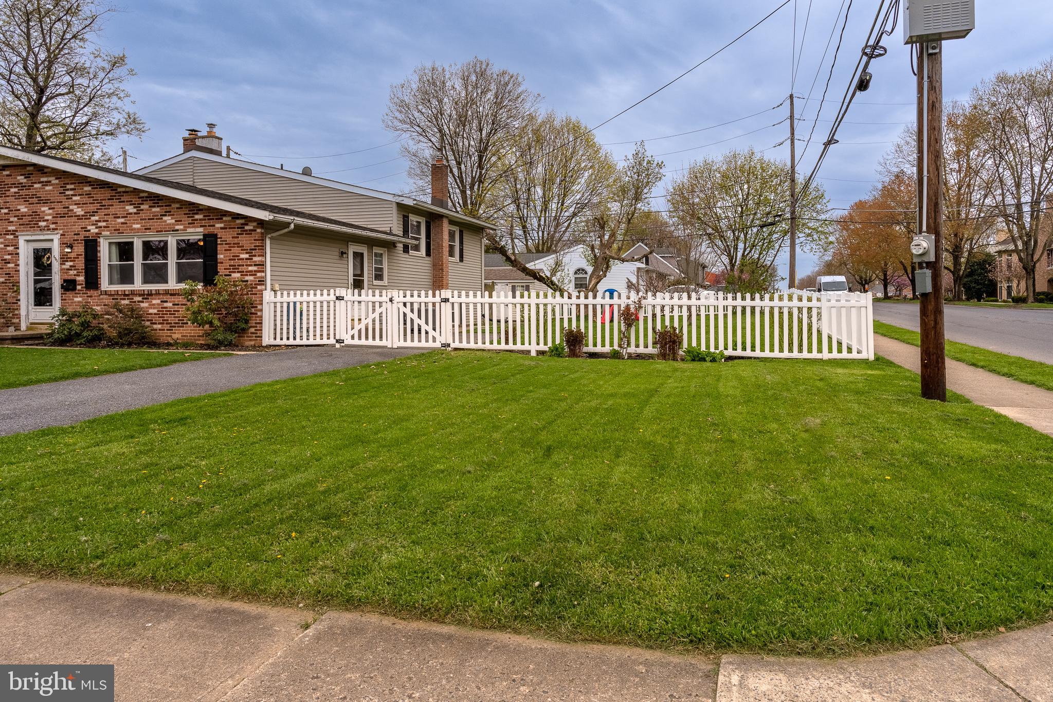 400 West Marion Street Lititz, PA 17543 - Photo 3 of 32 Gallery Image 3
