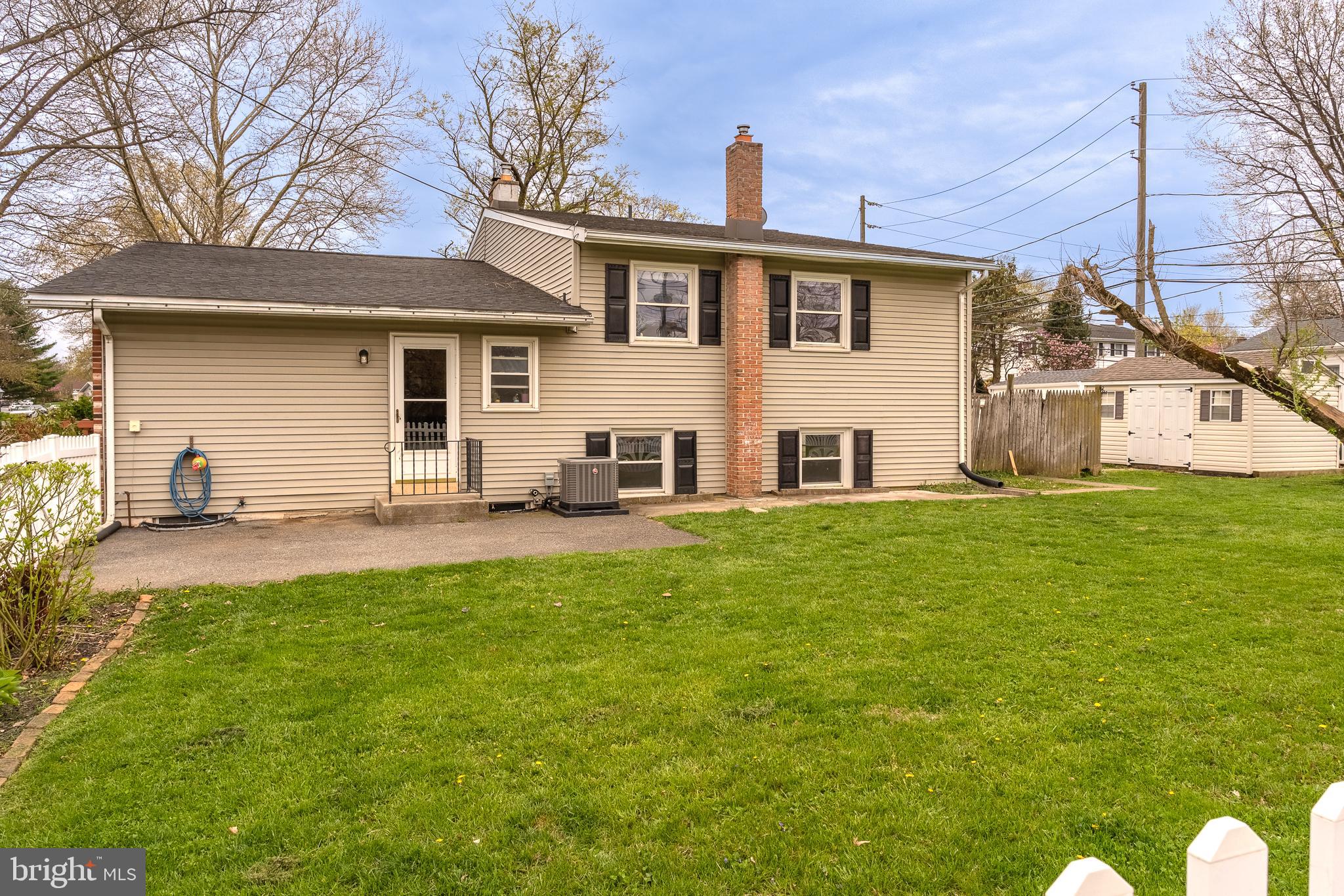 400 West Marion Street Lititz, PA 17543 - Photo 4 of 32 Gallery Image 4