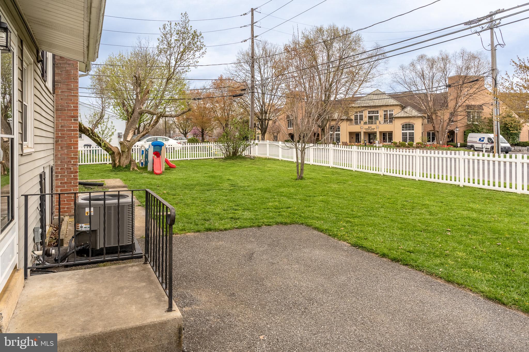 400 West Marion Street Lititz, PA 17543 - Photo 6 of 32 Gallery Image 6