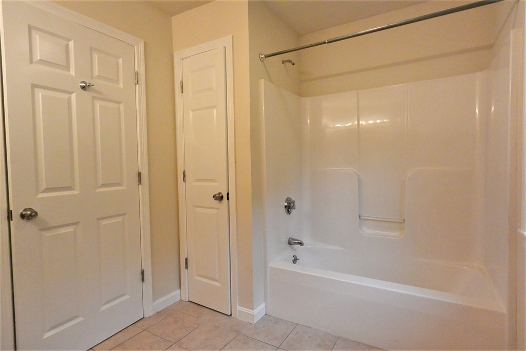 25 Woodlawn Road Randolph, MA 02368 - Photo 19 of 27 Gallery Image 19