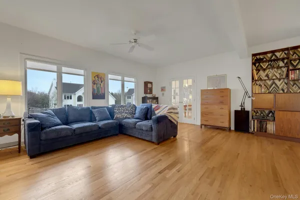 $1,299,000 | 8 Justine Court, Briarcliff Manor, NY 10510